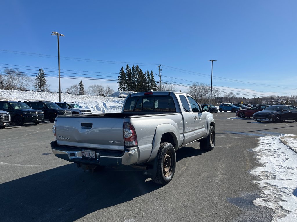 2015 Toyota Tacoma in Bathurst, New Brunswick - 5 - w1024h768px