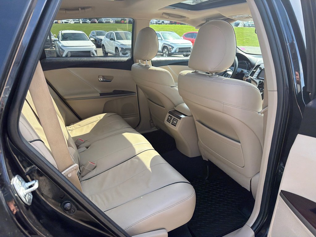 Toyota Venza XLE 2015 à Bathurst, Nouveau-Brunswick - 12 - w1024h768px