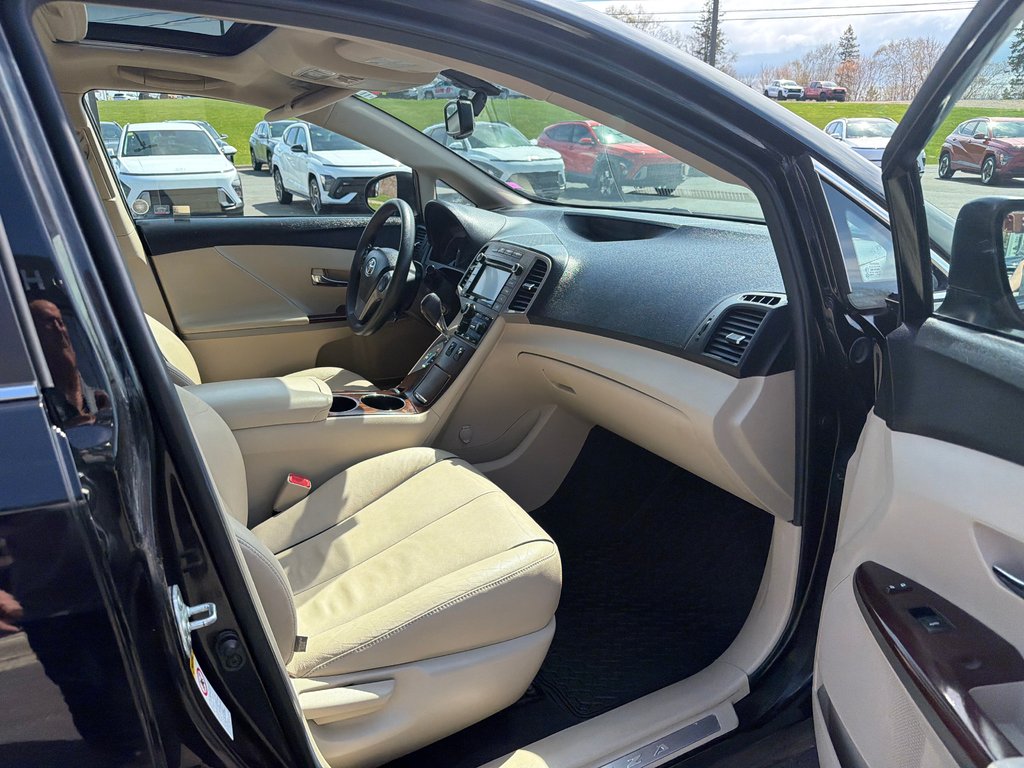 Toyota Venza XLE 2015 à Bathurst, Nouveau-Brunswick - 11 - w1024h768px