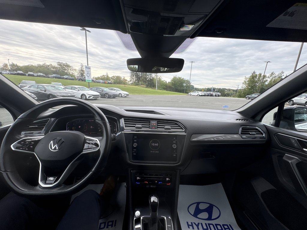 2022 Volkswagen Tiguan Comfortline R-Line Black Edition in Bathurst, New Brunswick - 25 - w1024h768px
