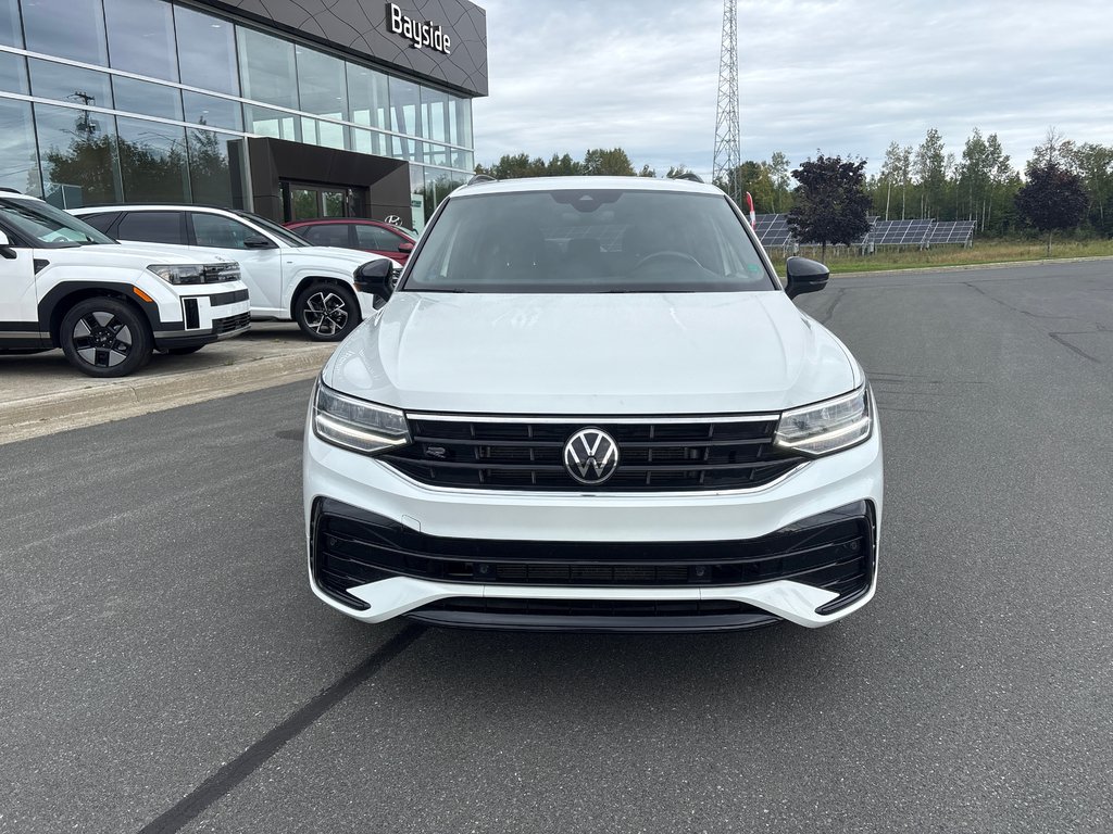 2022 Volkswagen Tiguan Comfortline R-Line Black Edition in Bathurst, New Brunswick - 2 - w1024h768px