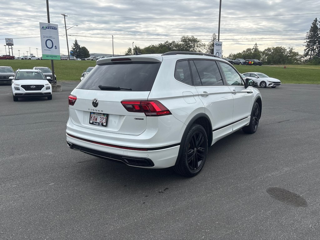 2022 Volkswagen Tiguan Comfortline R-Line Black Edition in Bathurst, New Brunswick - 7 - w1024h768px