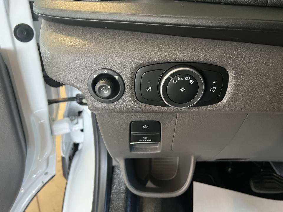 2021 Ford Cargo T-250 EL PA toit surélevé 148 po PNBV de 9 070 lb in Boucherville, Quebec - 12 - w1024h768px