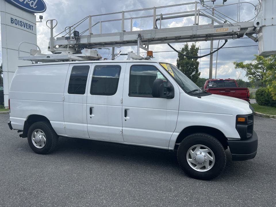 2012 Ford E-350 Super renforcé commercial in Boucherville, Quebec - 6 - w1024h768px