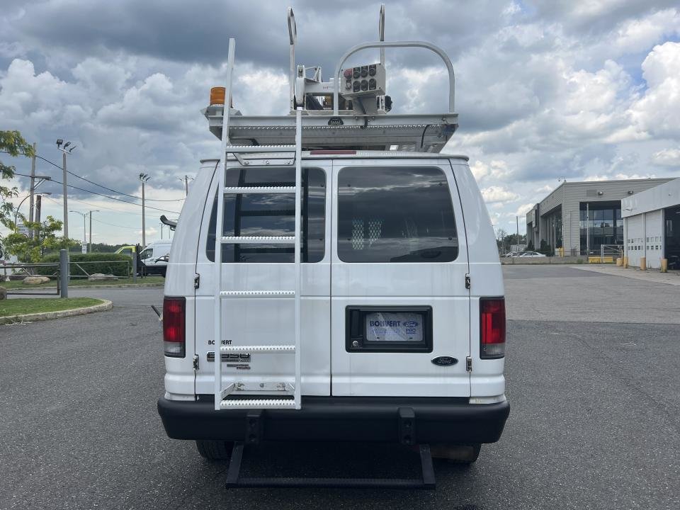 2012 Ford E-350 Super renforcé commercial in Boucherville, Quebec - 8 - w1024h768px