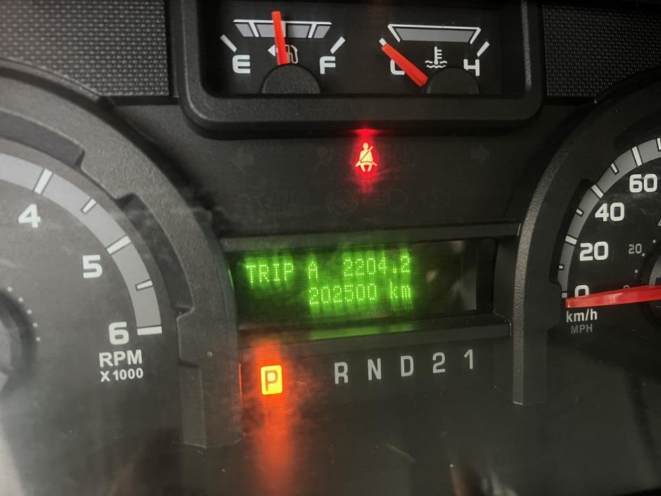 2012 Ford E-350 Super renforcé commercial in Boucherville, Quebec - 21 - w1024h768px