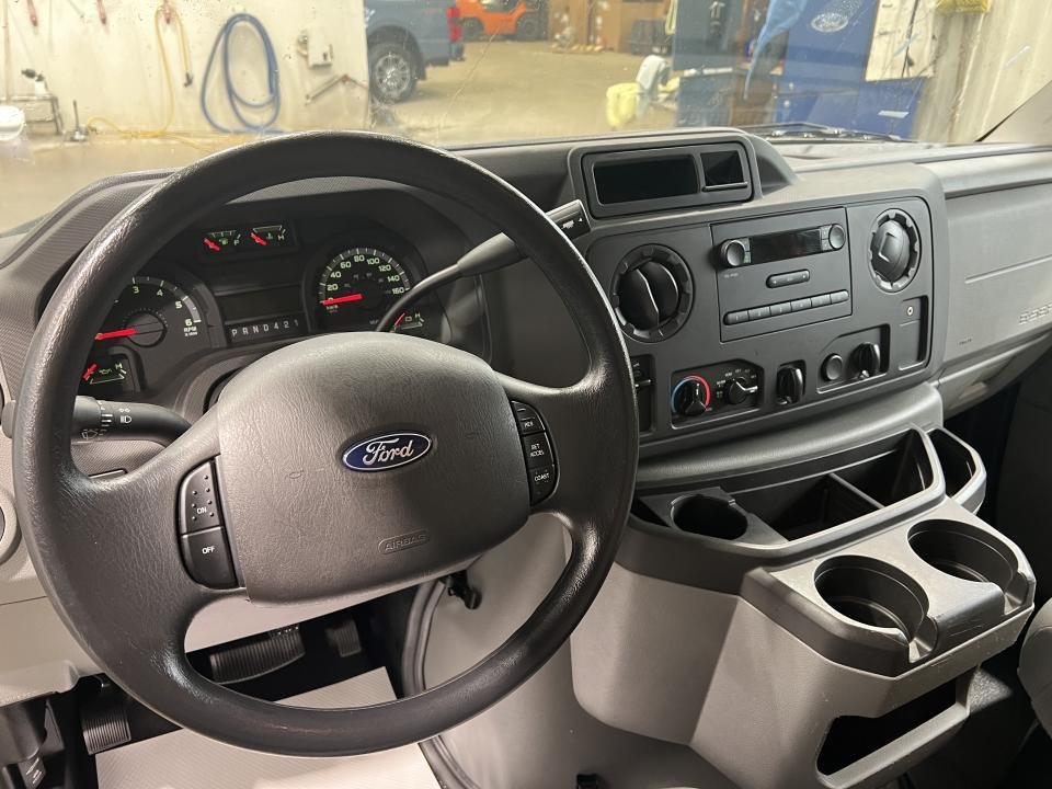 2019 Ford E-350 138 po RARS in Boucherville, Quebec - 9 - w1024h768px