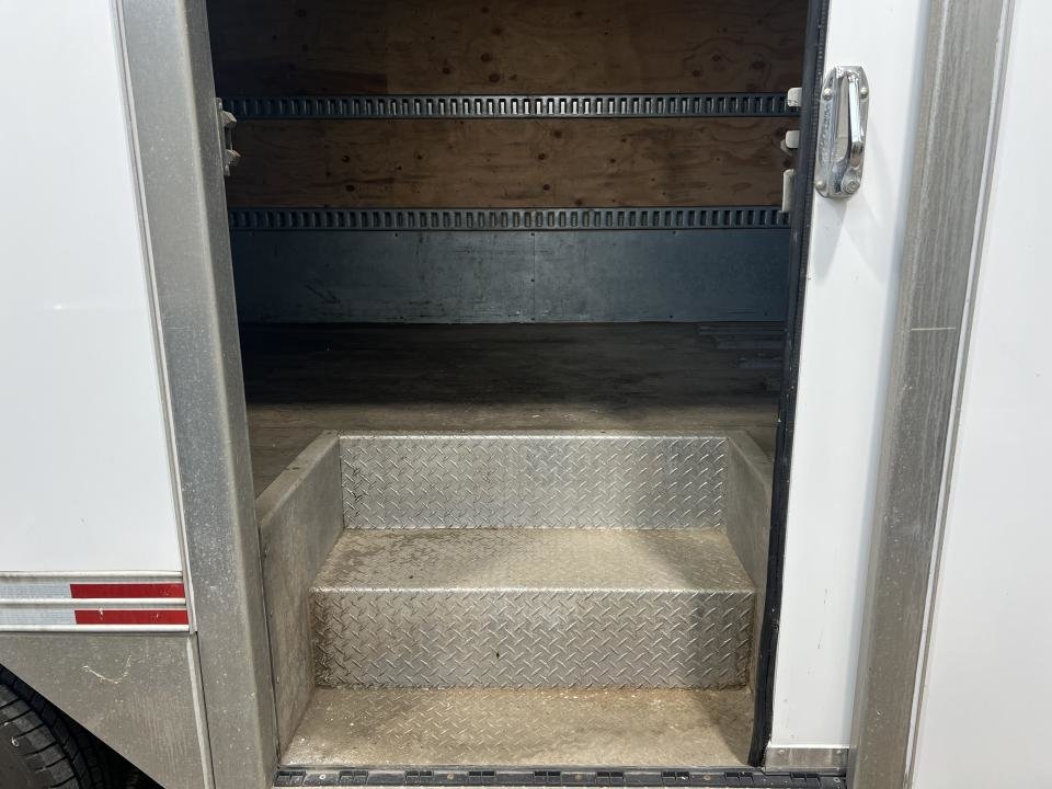2014 Ford E-450 Super renforcé 176 po DRW in Boucherville, Quebec - 8 - w1024h768px