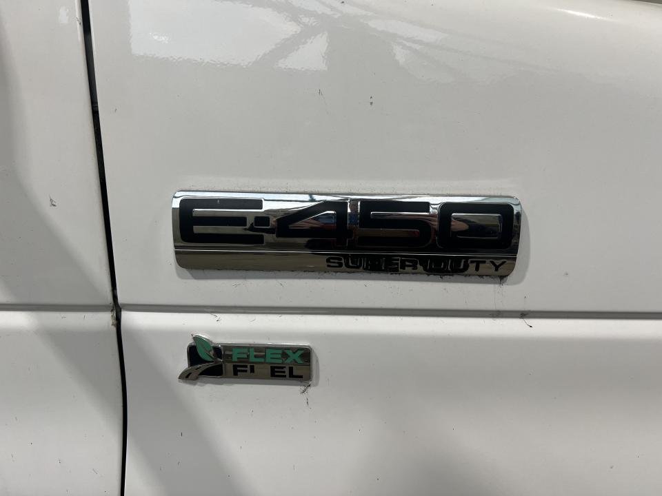 2014 Ford E-450 Super renforcé 176 po DRW in Boucherville, Quebec - 7 - w1024h768px