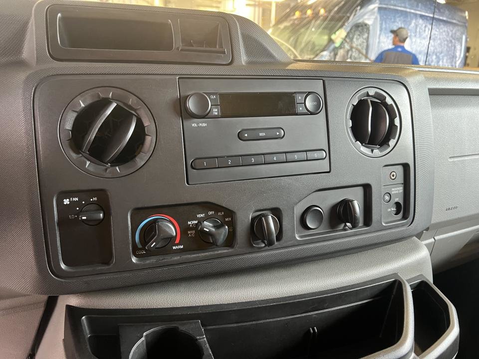 2017 Ford E-450 Super renforcé 176 po DRW in Boucherville, Quebec - 12 - w1024h768px
