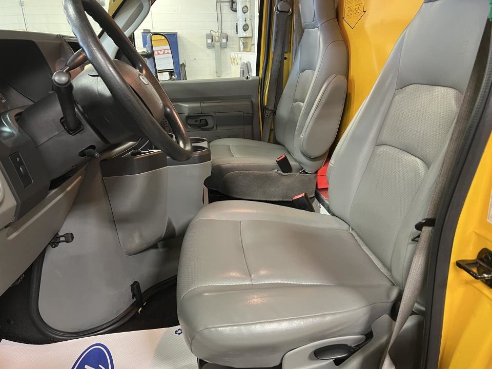 2018 Ford E-450 176 po RARJ in Boucherville, Quebec - 11 - w1024h768px