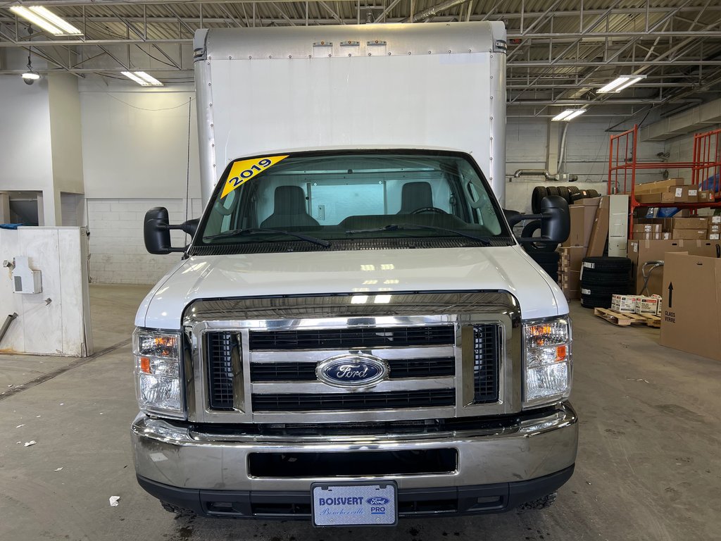 2019 Ford E-Series Cutaway E450 16 pieds in Boucherville, Quebec - 3 - w1024h768px