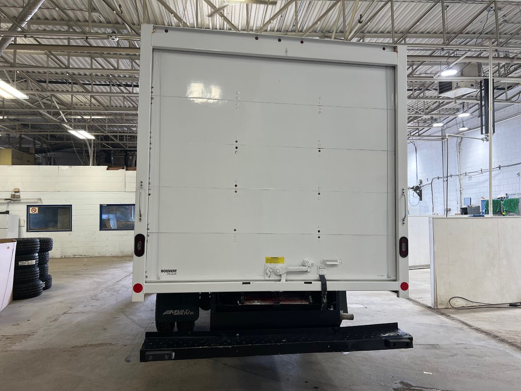 2019 Ford E-Series Cutaway E450 16 pieds in Boucherville, Quebec - 7 - w1024h768px