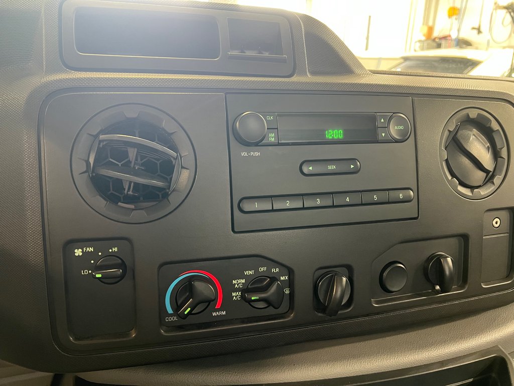 2019 Ford E-Series Cutaway E450 16 pieds in Boucherville, Quebec - 12 - w1024h768px
