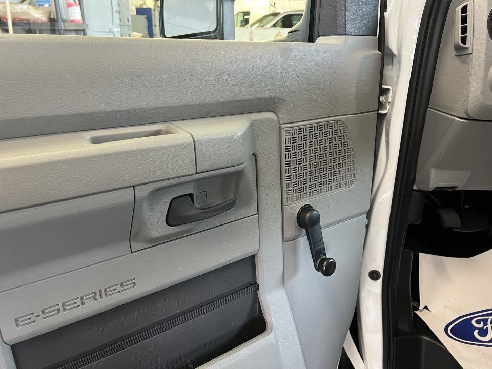 2019 Ford E-series E-450 176 po RARJ in Boucherville, Quebec - 18 - w1024h768px