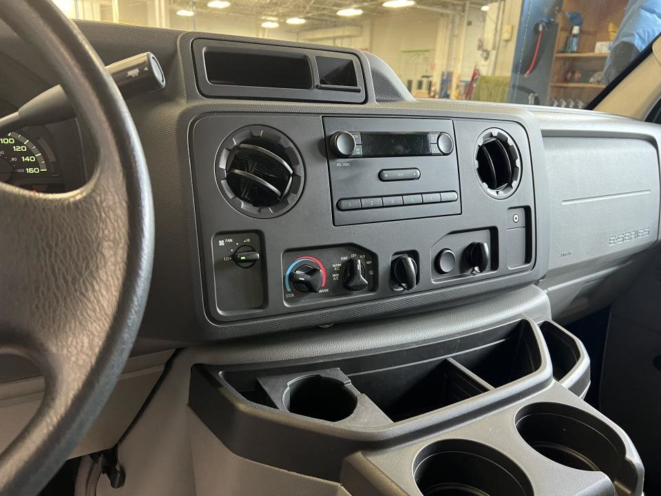 2019 Ford E-series E-450 176 po RARJ in Boucherville, Quebec - 16 - w1024h768px
