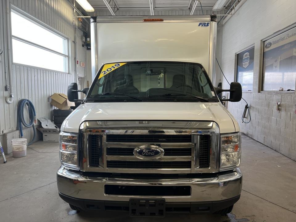 2019 Ford E-series E-450 176 po RARJ in Boucherville, Quebec - 4 - w1024h768px
