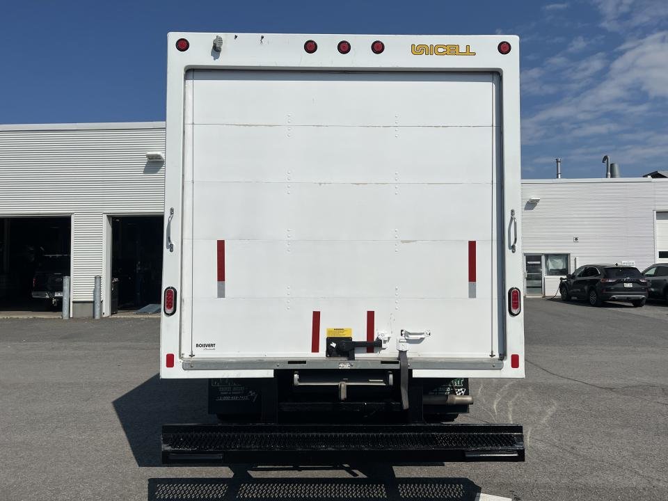 2021 Ford E-series E-450 176 po RARJ in Boucherville, Quebec - 9 - w1024h768px