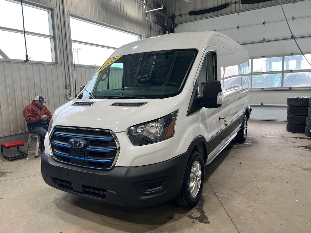 2022 Ford E-Transit Cargo Van 350 E-Transit in Boucherville, Quebec - 1 - w1024h768px