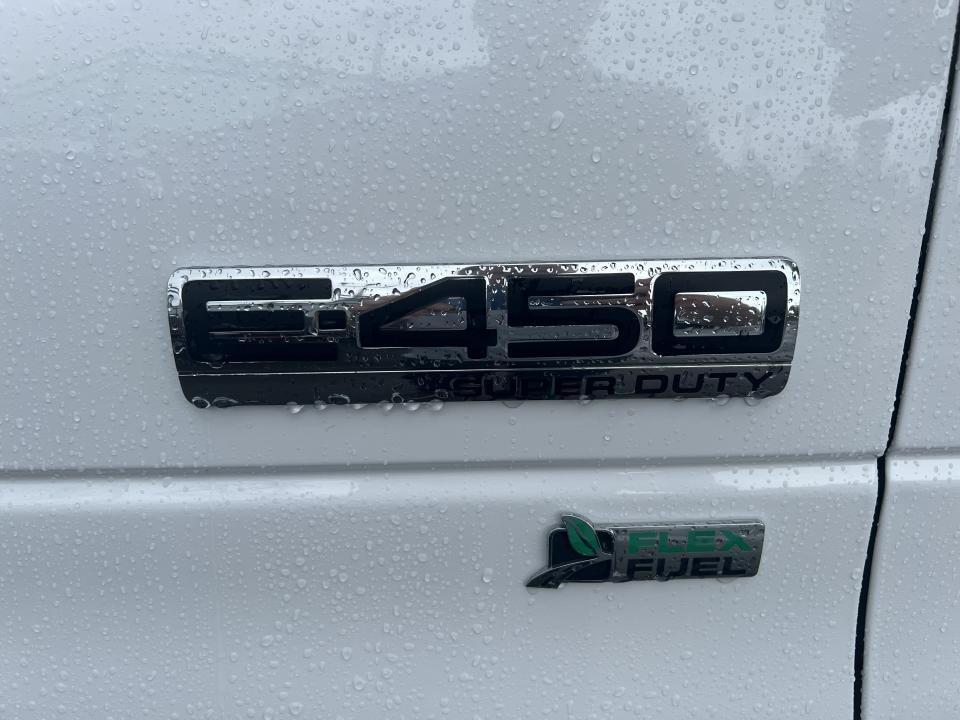 2011 Ford Econoline E-450 Super renforcé 158 po DRW in Boucherville, Quebec - 15 - w1024h768px