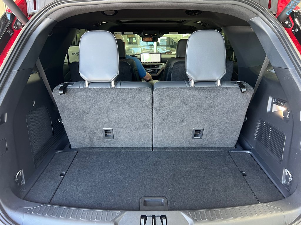 Ford Explorer ST 2025 à Boucherville, Québec - 19 - w1024h768px