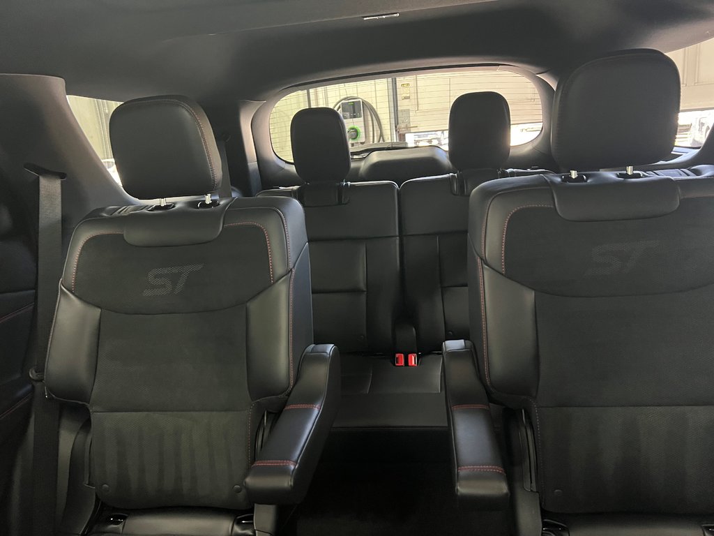 Ford Explorer ST 2025 à Boucherville, Québec - 16 - w1024h768px