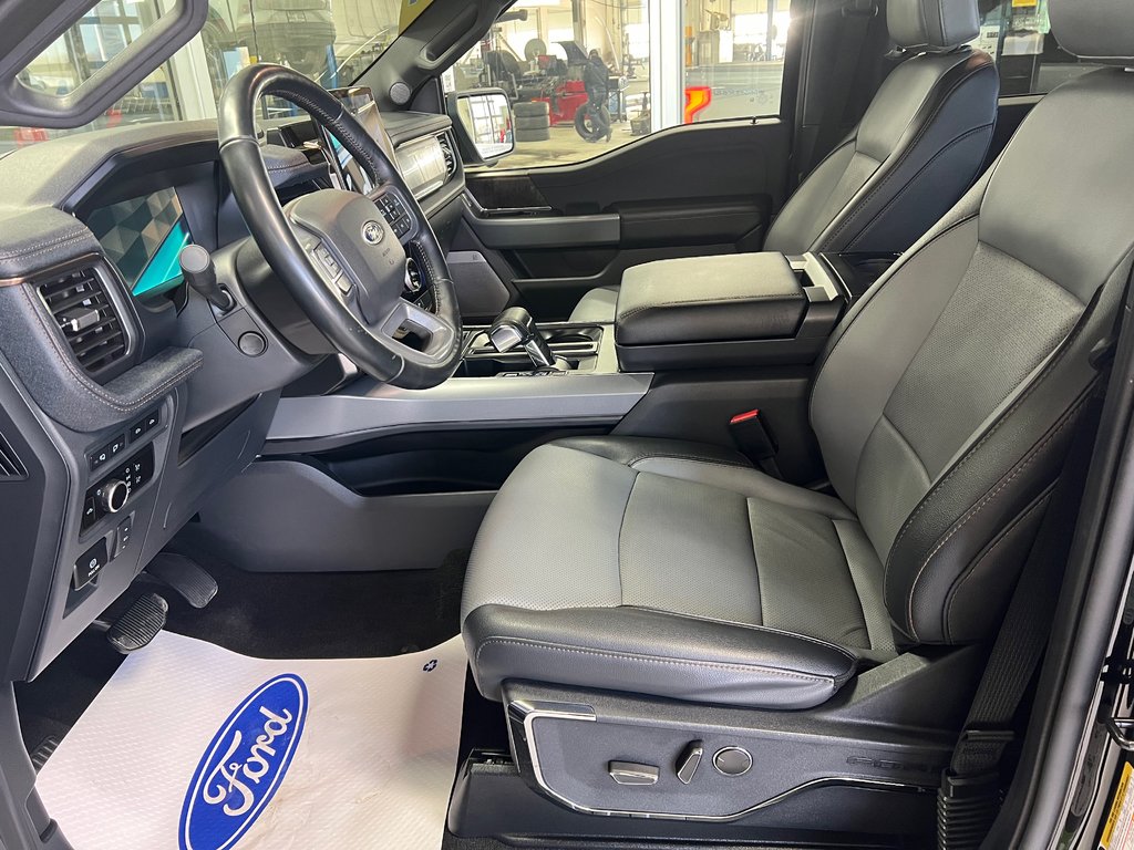 2023 Ford F-150 Lightning Lariat full in Boucherville, Quebec - 8 - w1024h768px