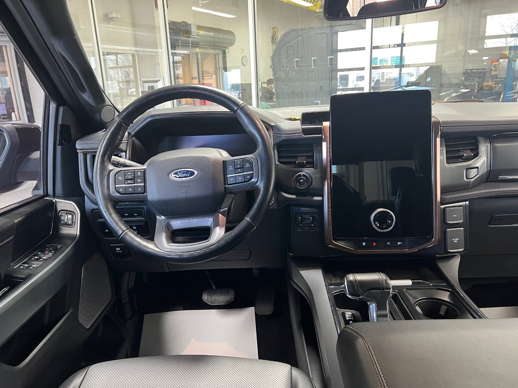 2023 Ford F-150 Lightning Lariat full in Boucherville, Quebec - 7 - w1024h768px