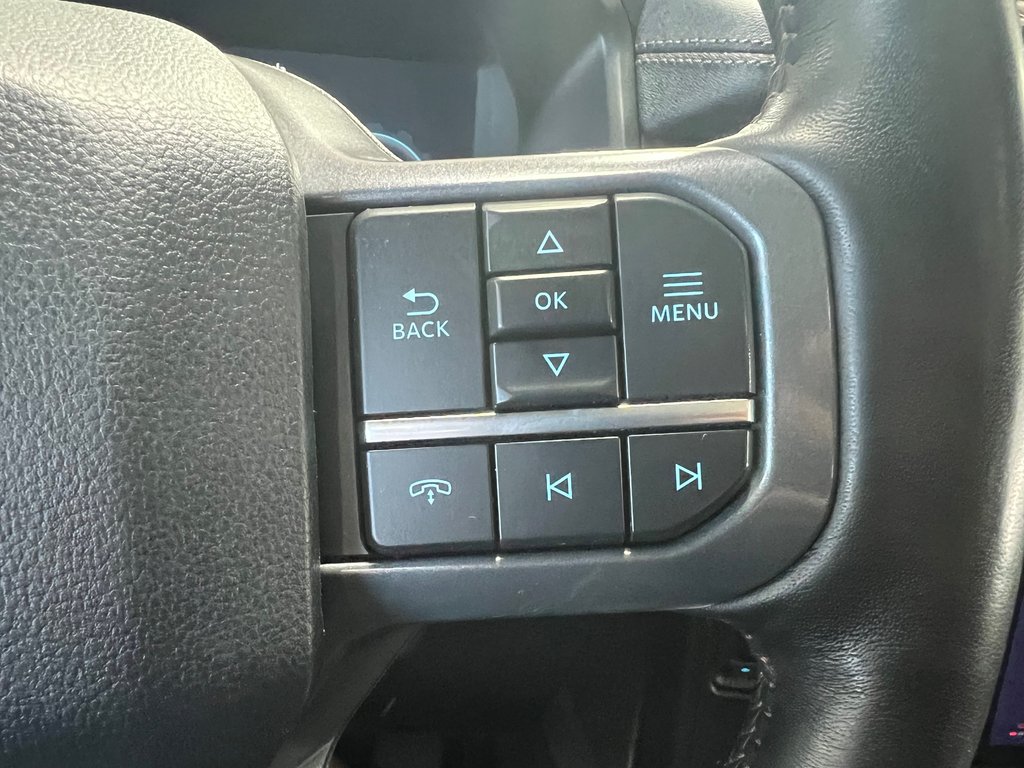 2023 Ford F-150 Lightning Lariat full in Boucherville, Quebec - 13 - w1024h768px