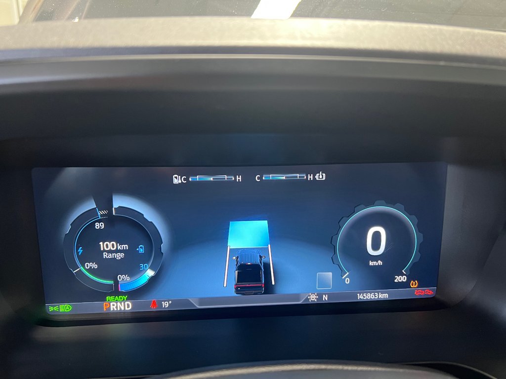 2023 Ford F-150 Lightning Lariat full in Boucherville, Quebec - 10 - w1024h768px