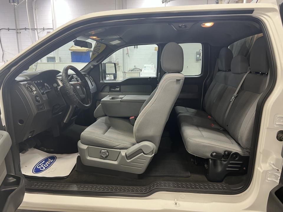 2012 Ford F-150 Cabine Super 4RM 163 po XL in Boucherville, Quebec - 13 - w1024h768px