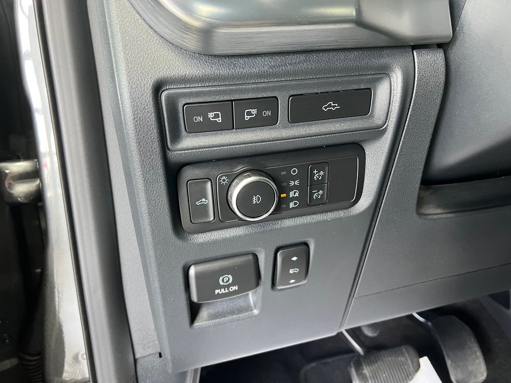 Ford F-150 Lariat 502A 2022 à Boucherville, Québec - 12 - w1024h768px