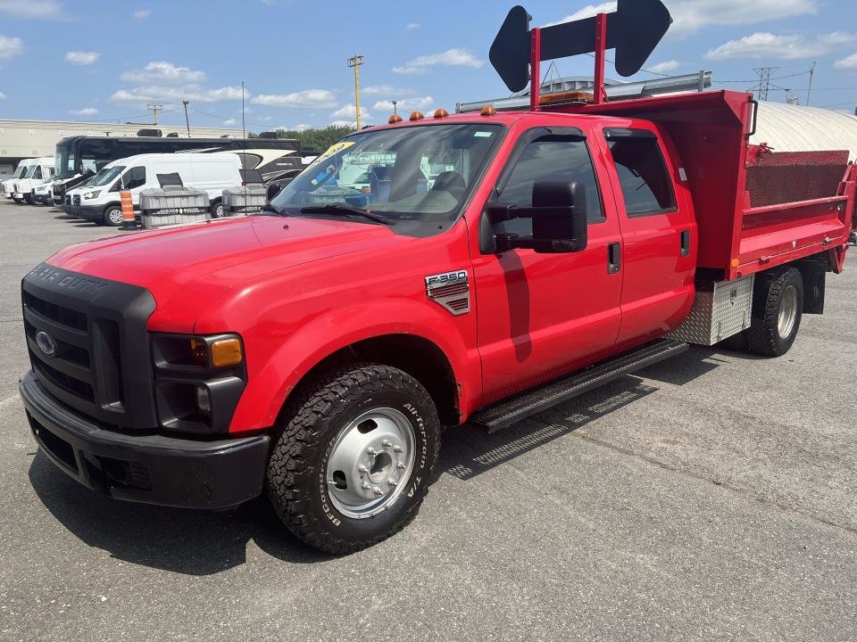 2009 Ford F-350 Cab Crew 2RM empat 176po cab à essieu 60po XL in Boucherville, Quebec - 10 - w1024h768px