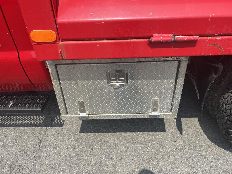 2009 Ford F-350 Cab Crew 2RM empat 176po cab à essieu 60po XL in Boucherville, Quebec - 9 - w1024h768px