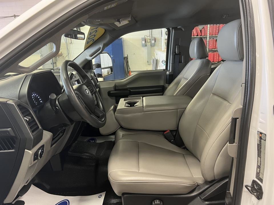 Ford F-350 XL cabine double 2RM 168 po DCE de 60 po 2021 à Boucherville, Québec - 13 - w1024h768px