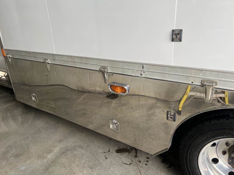 2004 Ford F-550 Cabine classique, empattement de 189 po - XL in Boucherville, Quebec - 10 - w1024h768px