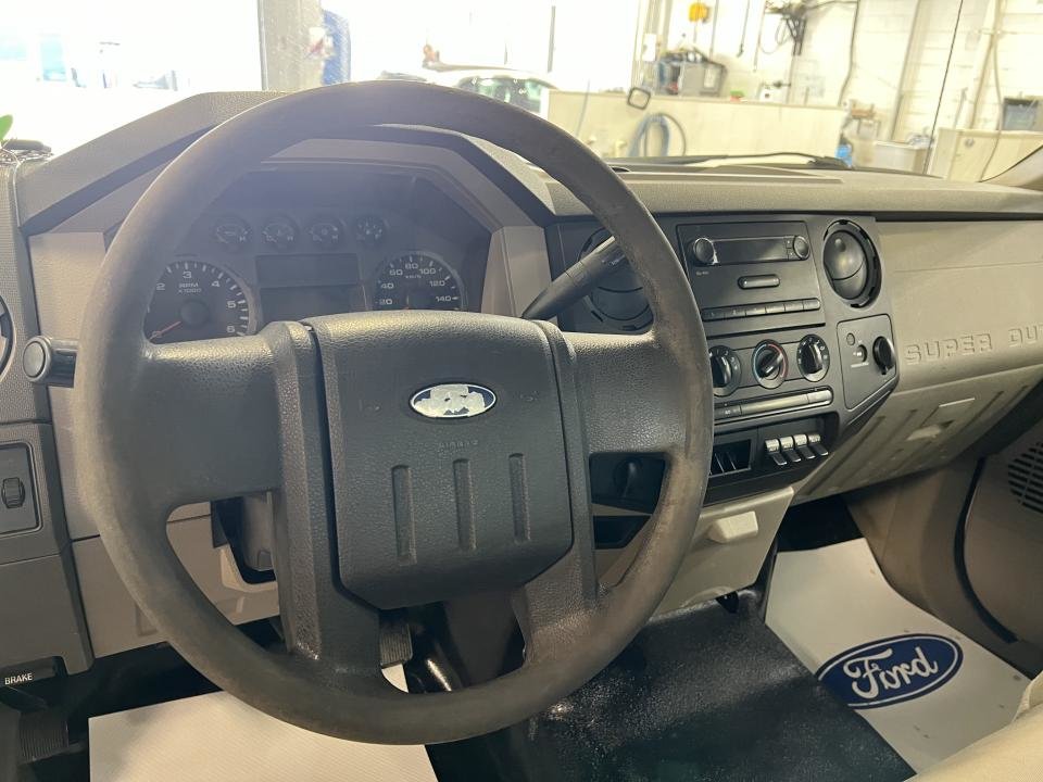 2009 Ford F-550 Cab ord 2RM empat 201po cab à essieu 120po XL in Boucherville, Quebec - 19 - w1024h768px
