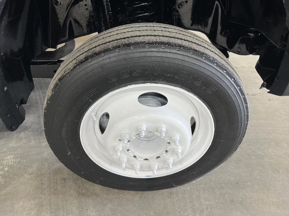 2009 Ford F-550 Cab ord 2RM empat 201po cab à essieu 120po XL in Boucherville, Quebec - 5 - w1024h768px