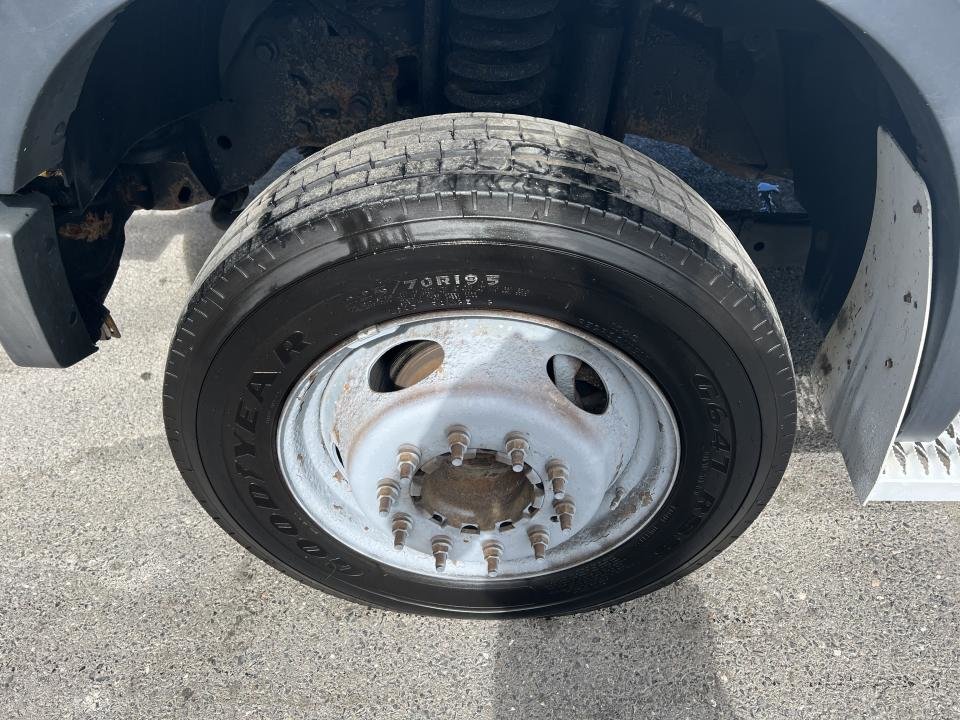 2010 Ford F-550 Cab Super 4RM empat 186po cab à essieu 84po XL in Boucherville, Quebec - 6 - w1024h768px