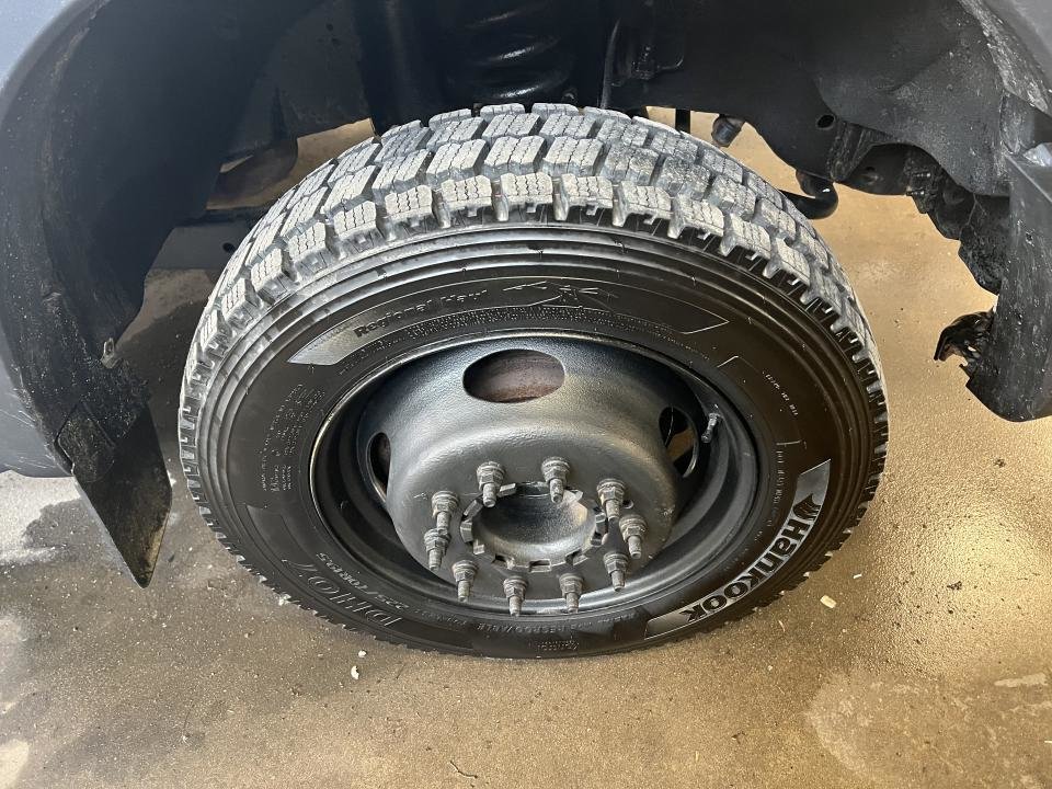 2012 Ford F-550 Cab Crew 2RM empat 176po cab à essieu 60po XL in Boucherville, Quebec - 4 - w1024h768px