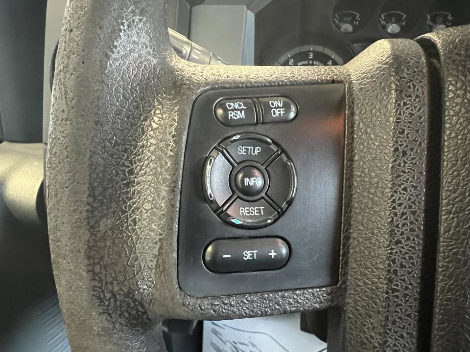 2012 Ford F-550 Cab Crew 2RM empat 176po cab à essieu 60po XL in Boucherville, Quebec - 27 - w1024h768px