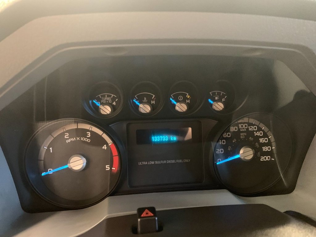 2014 Ford F-550 Xl Cube 16 Pieds in Boucherville, Quebec - 14 - w1024h768px