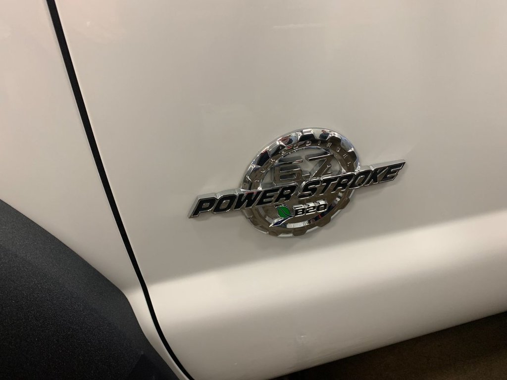 2014 Ford F-550 Xl Cube 16 Pieds in Boucherville, Quebec - 17 - w1024h768px
