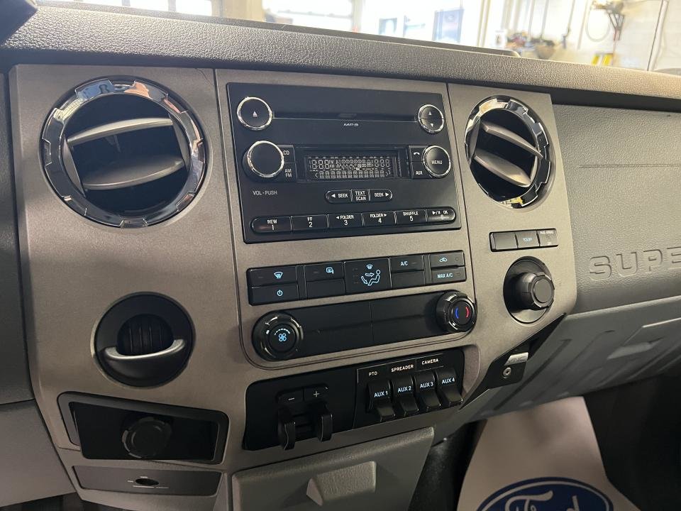 2015 Ford F-550 Cab ord 2RM empat 165po cab à essieu 84p in Boucherville, Quebec - 17 - w1024h768px