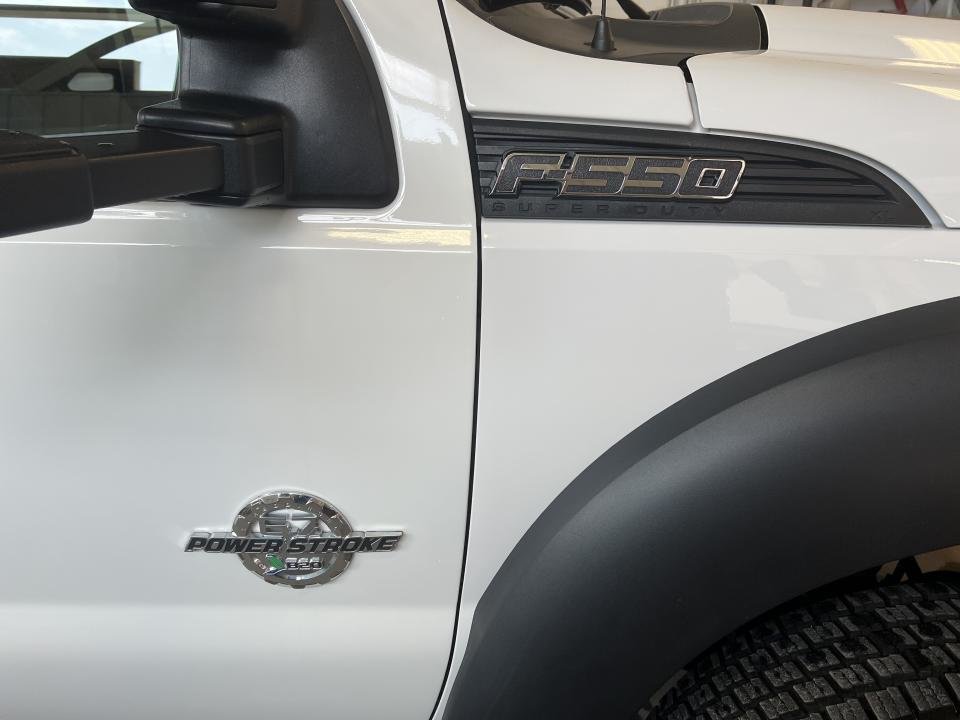 2015 Ford F-550 Cab ord 2RM empat 165po cab à essieu 84p in Boucherville, Quebec - 4 - w1024h768px