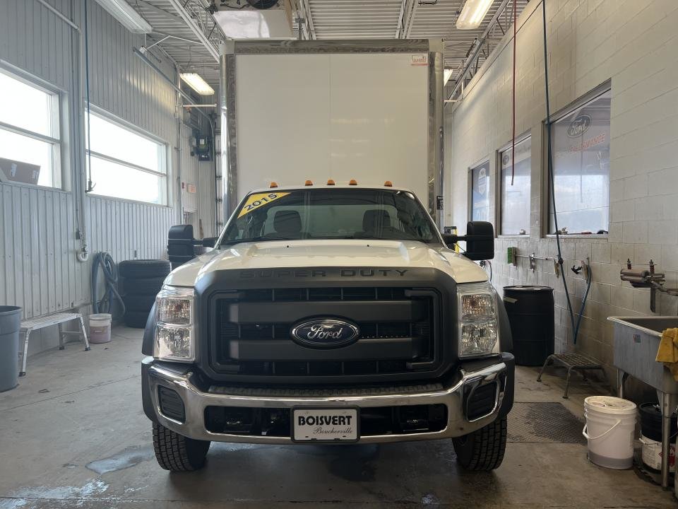 2015 Ford F-550 Cab ord 2RM empat 165po cab à essieu 84p in Boucherville, Quebec - 2 - w1024h768px
