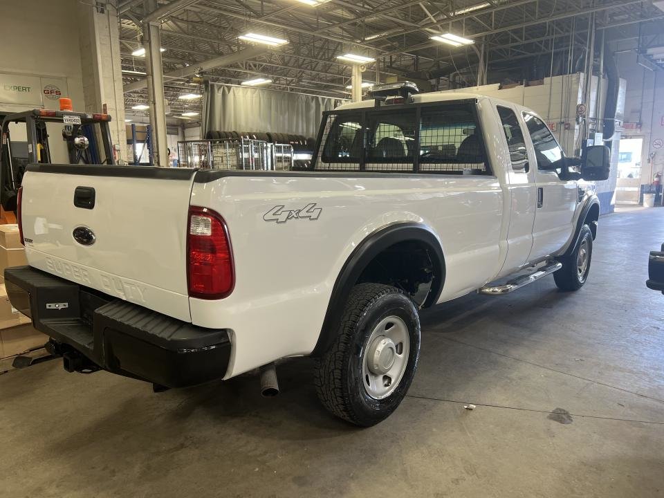 2009 Ford Super Duty F-250 SRW 4 RM, Super cabine 158 po, XL in Boucherville, Quebec - 12 - w1024h768px