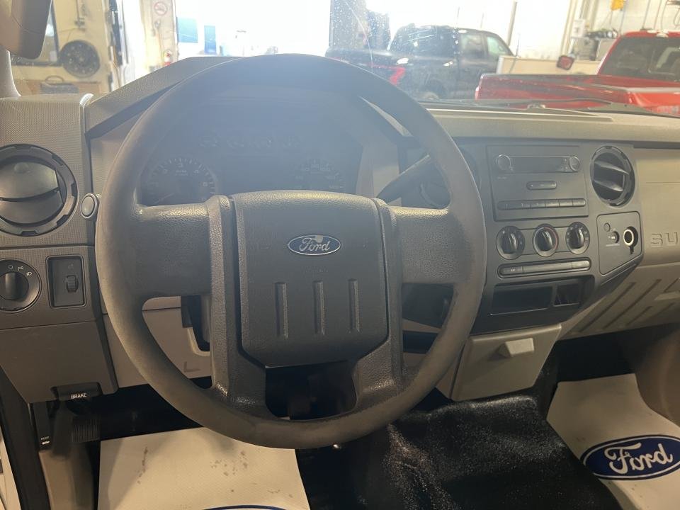 2009 Ford Super Duty F-250 SRW 4 RM, Super cabine 158 po, XL in Boucherville, Quebec - 16 - w1024h768px