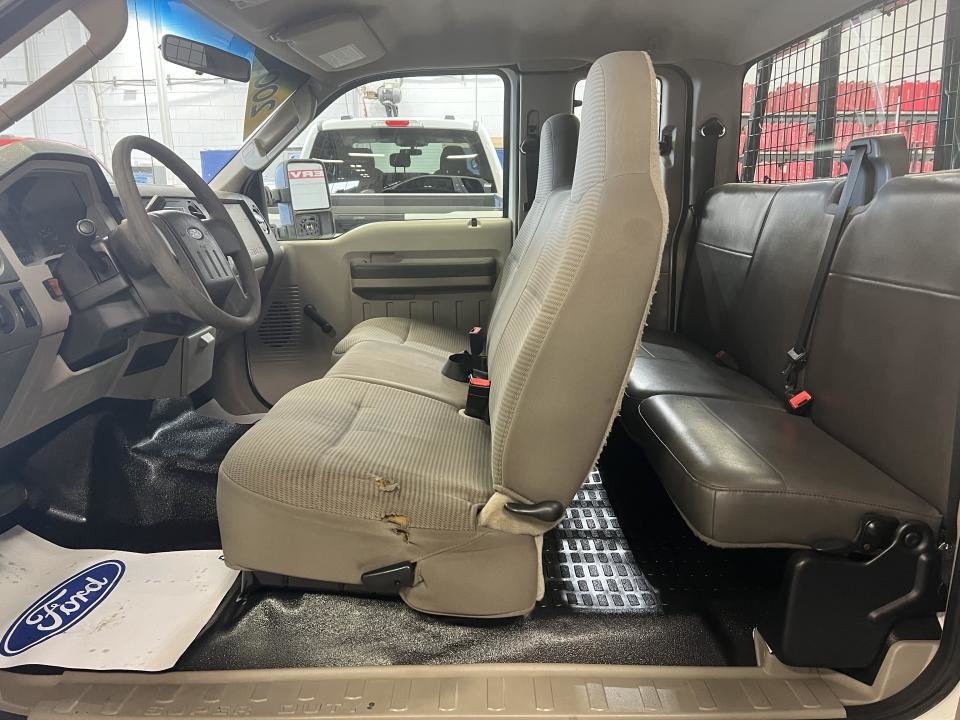 2009 Ford Super Duty F-250 SRW 4 RM, Super cabine 158 po, XL in Boucherville, Quebec - 15 - w1024h768px