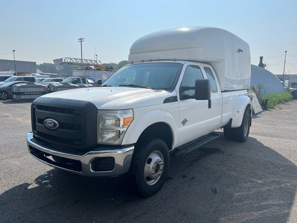 Ford Super Duty F-350 DRW 350 6x6 spacecab 2011 à Boucherville, Québec - 4 - w1024h768px
